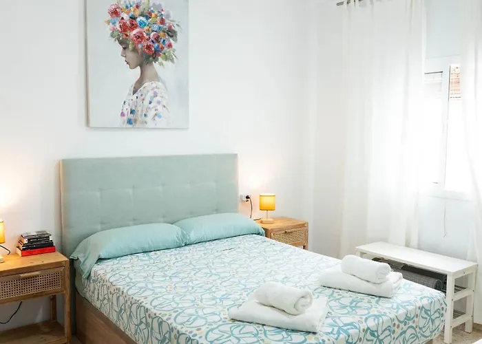 Bateles - Frente A La Playa * 科尼尔-德拉弗龙特拉